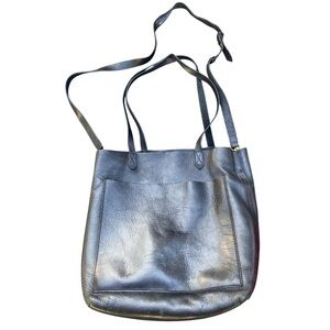 Madewell Black Leather traveler Tote with crossbody strap Design minimalist